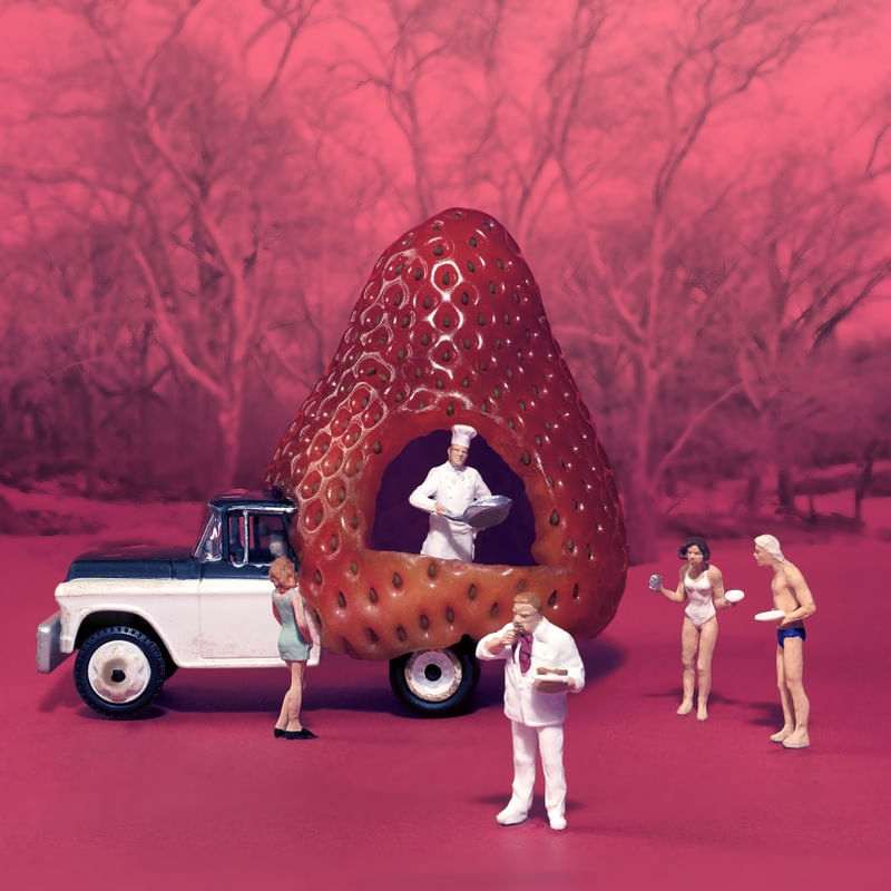 FOOD TRUCK | STRAWBERRY |