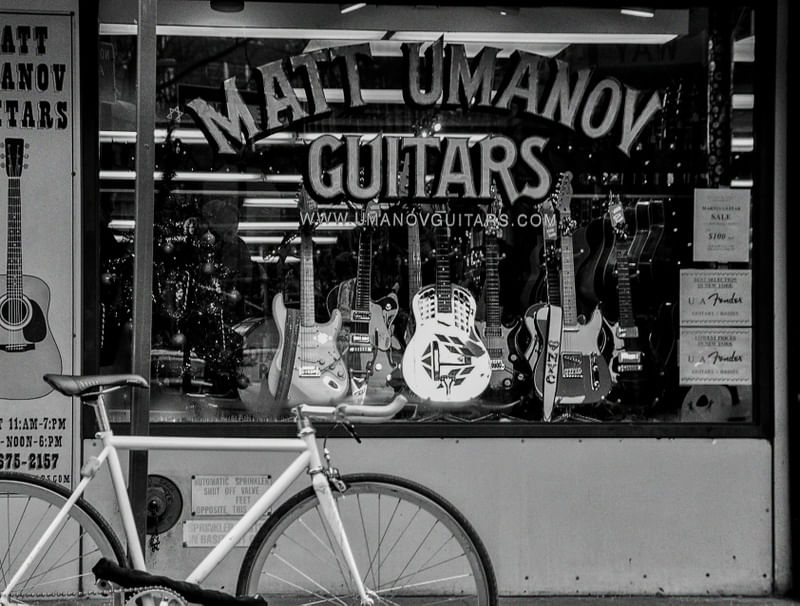 BIKE AND GUITARS