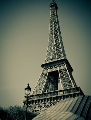 EIFFEL UMBRELA