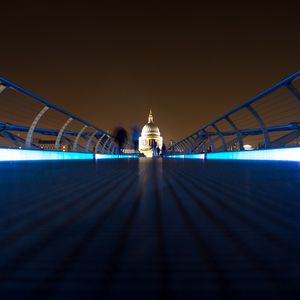ST PAUL LONDON