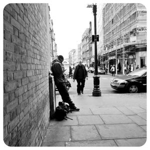 A ESPERA NA ESQUINA DE LONDRES