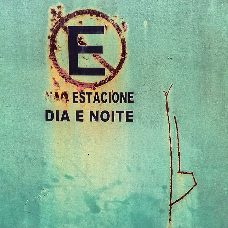 NÃO ESTACIONE