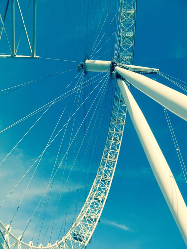 LONDON BLUE EYE