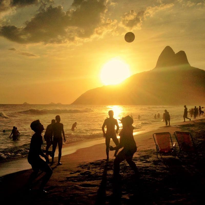 POR DO SOL EM IPANEMA