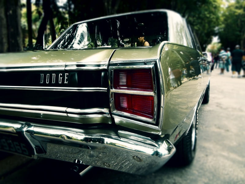 CLASSIC-DODGE CHARGER 1975