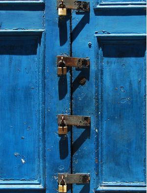 BLUE DOOR