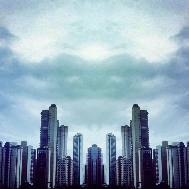 URBAN TOWERS