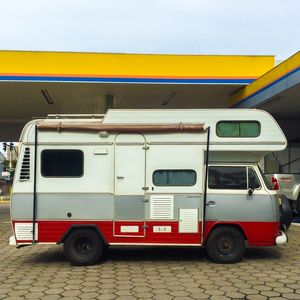 KOMBI SAFARI