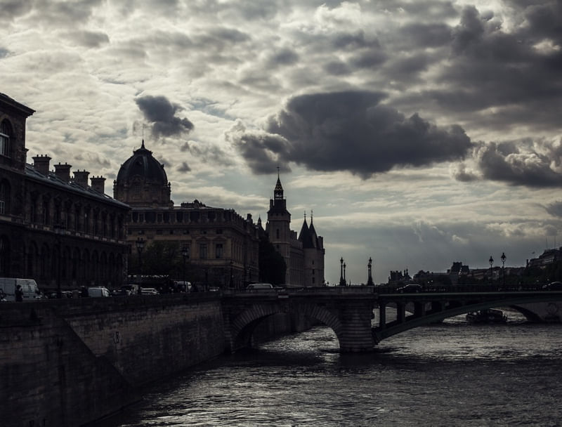 SILHUETA PARIS