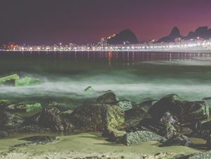 LEME À NOITE