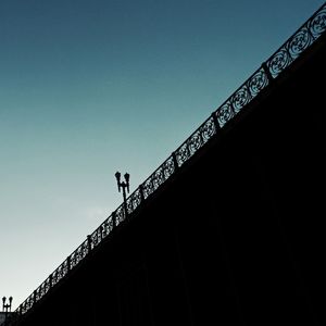 PONTE AO MEIO