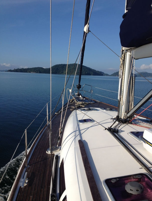 VELA PARATY II