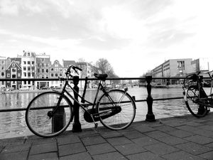 AMSTERDAM - BIKE - BICICLETA