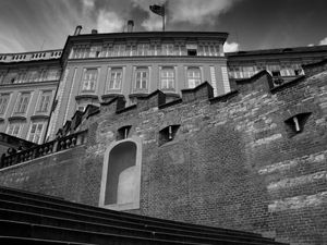 EDIFICAÇÃO ANTIGA I