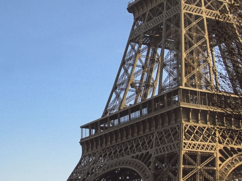 EIFFEL SKY