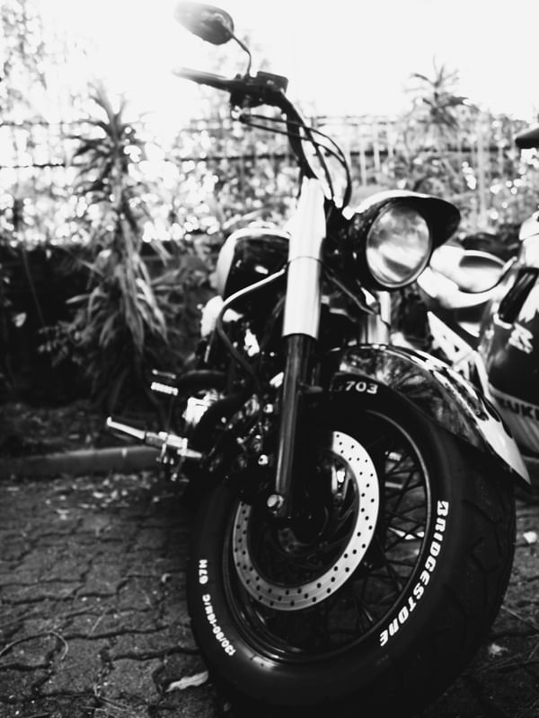 MOTORCYCLE CLASSIC- HARLEY DAVIDSON II A