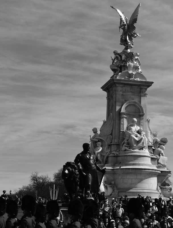 LONDON VI