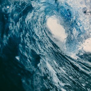 BLUE CRUSH II