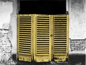 YELLOWDOOR