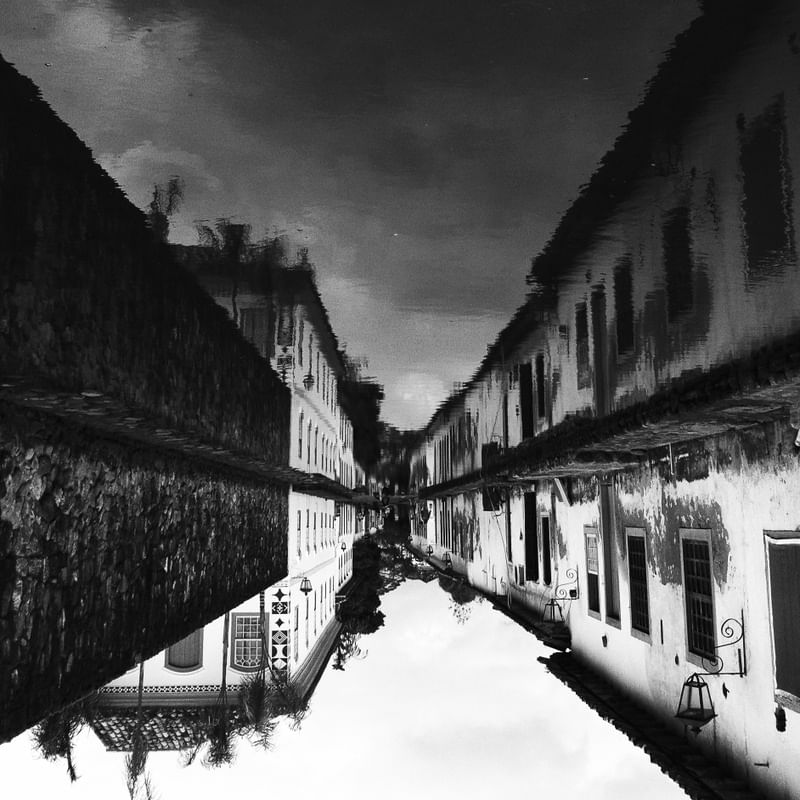 PARATI MIRROR