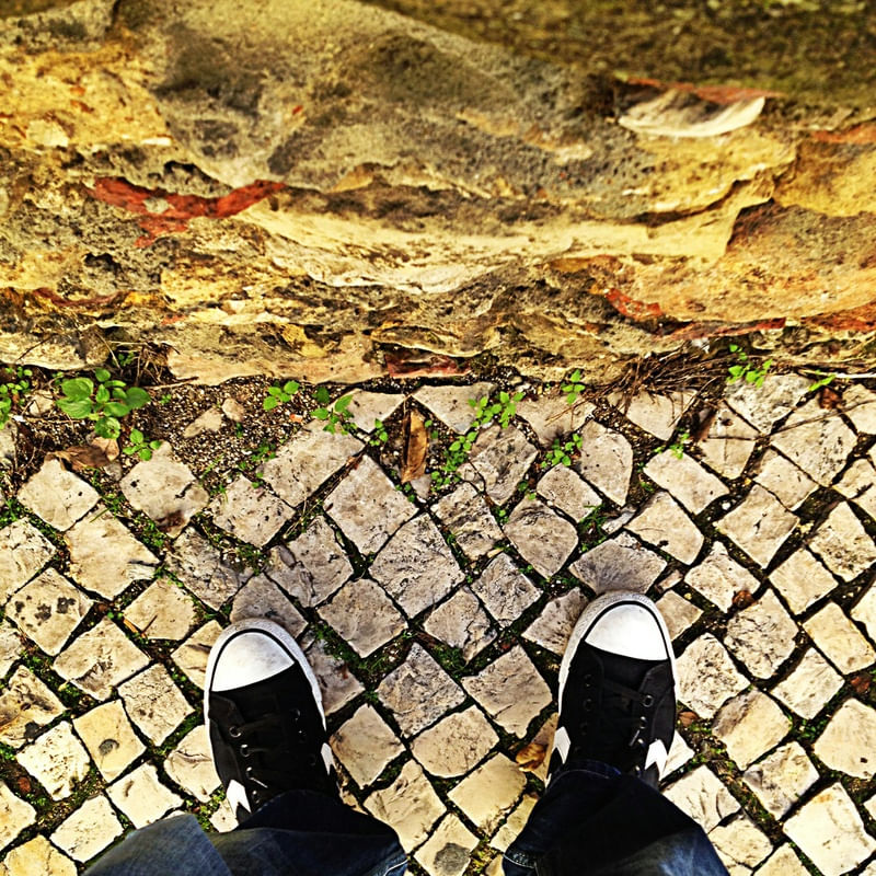 CONVERSE 1
