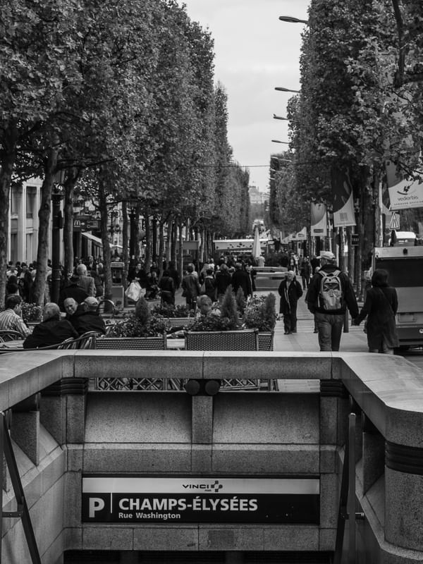 PARIS - CHAMPS ELYSEES