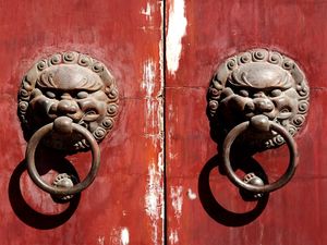 PORTA DO TEMPLO