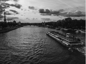 PARIS TORRE EIFFEL RIO SENA