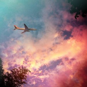 VALENTINIPLANES SKY COLOURS
