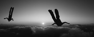ICARUS FLYING