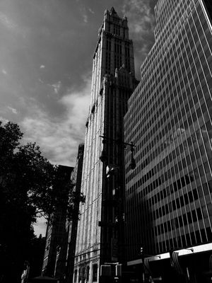 WOOLWORTH BUILDING