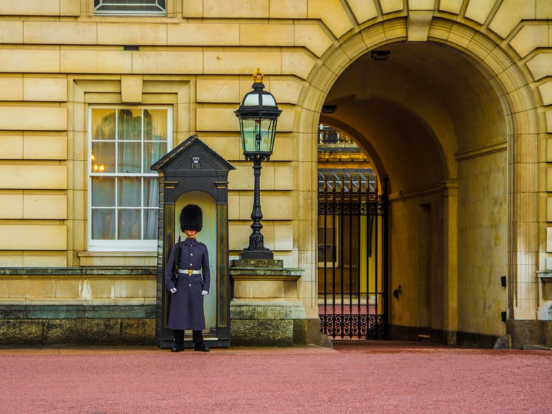 ROYAL GUARD - LONDON