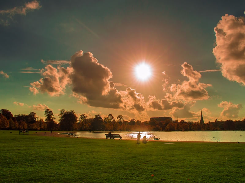 SUNRISE IN HYDE PARK