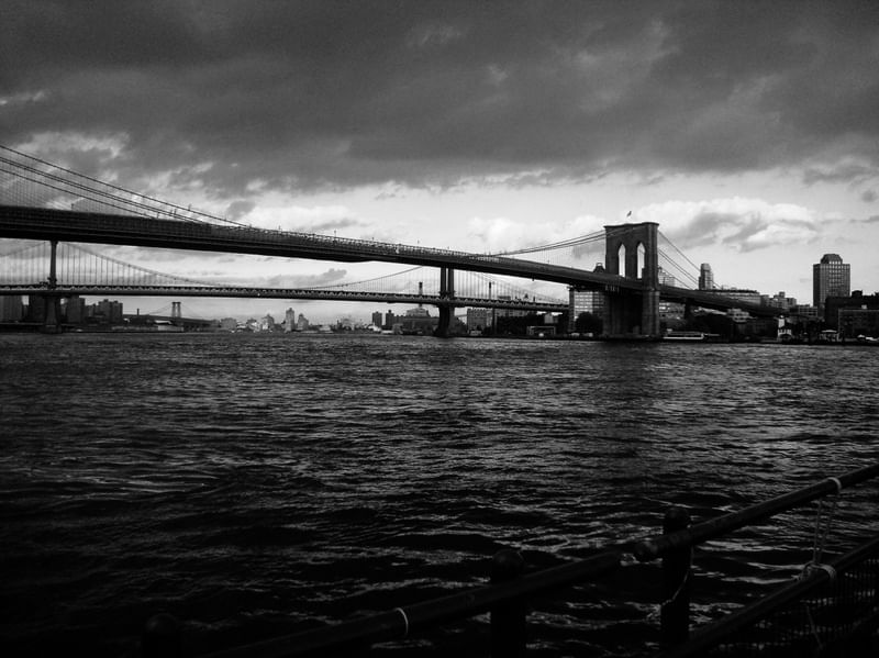 BROOKLYN BRIDGE BW
