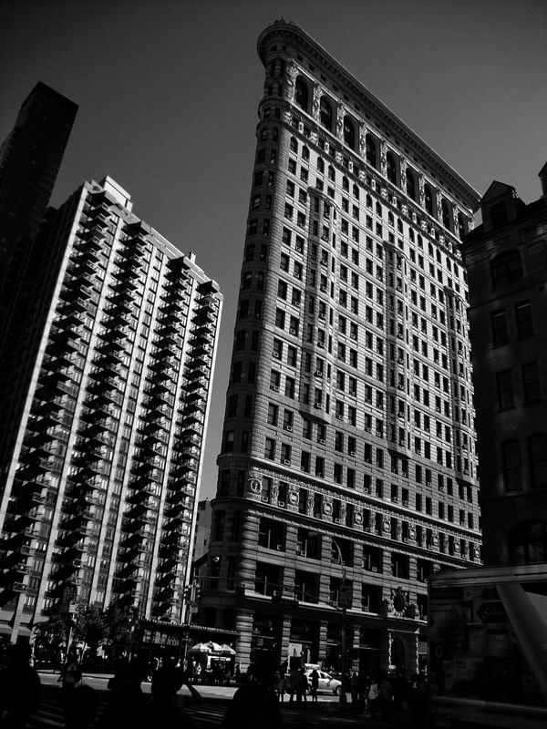 FLATIRON BW