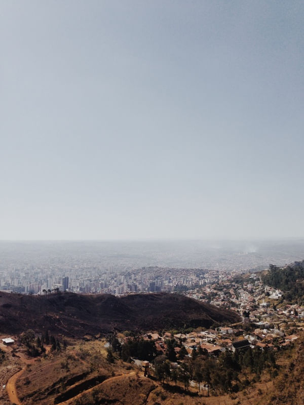 HORIZONTE CINZA