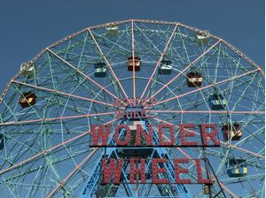 WONDER WHEEL