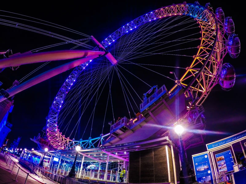 NIGHT LONDON EYE