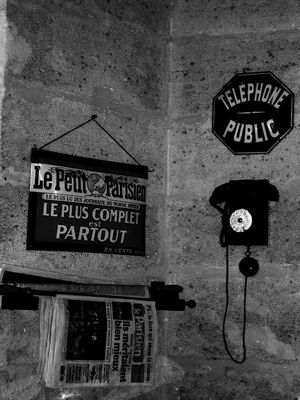TELEPHONE PUBLIC BW