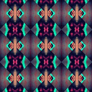 GEOMETRIC TRIANGULE COLOR