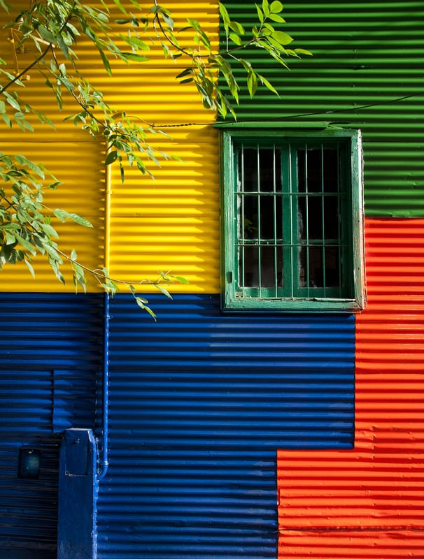 COLORS OF CAMINITO