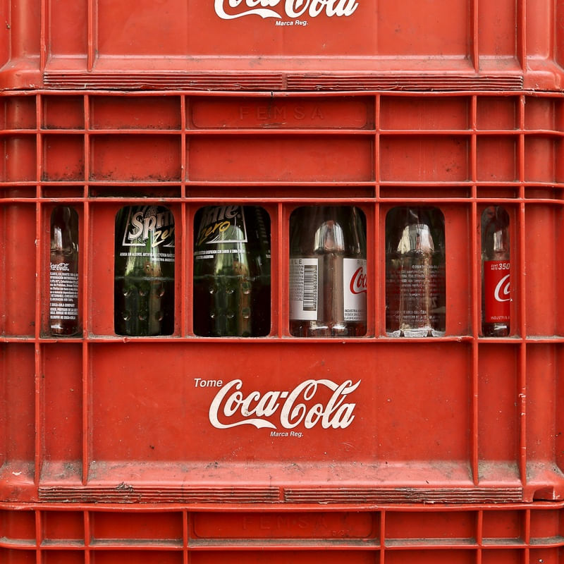 COCA COLA ENGRADADO
