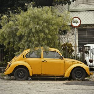 FUSCA AMARELO LINDO