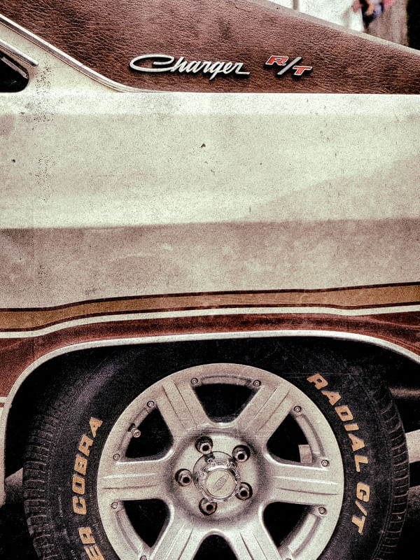 VINTAGE CHARGER