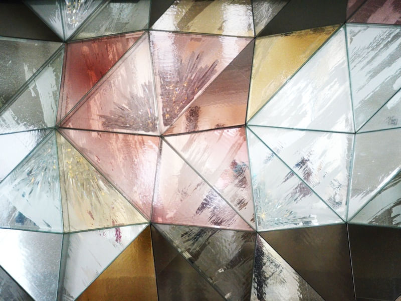 GEOMETRIC MIRRORS