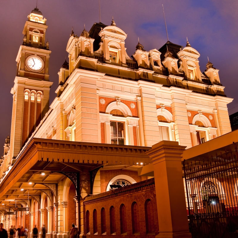 LUZ, ESTAÇÃO