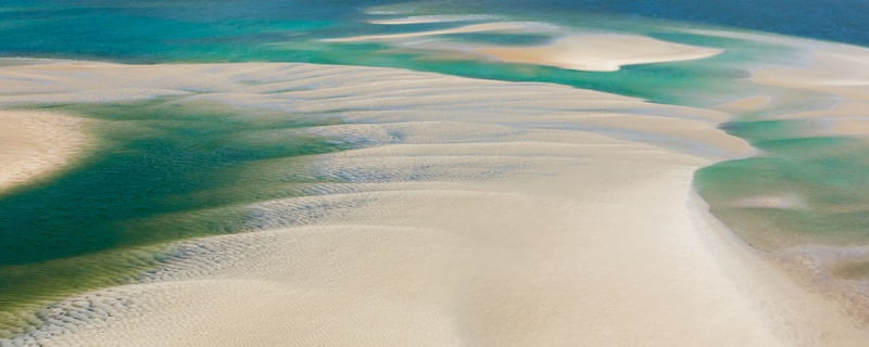AREIA E ÁGUA