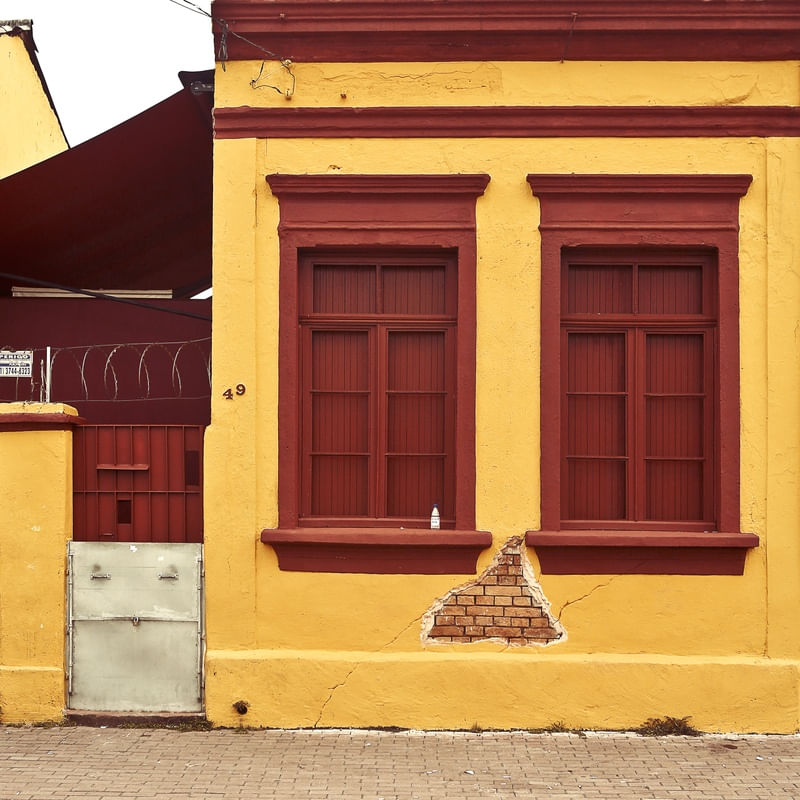 CASINHA ANTIGA COLORIDA