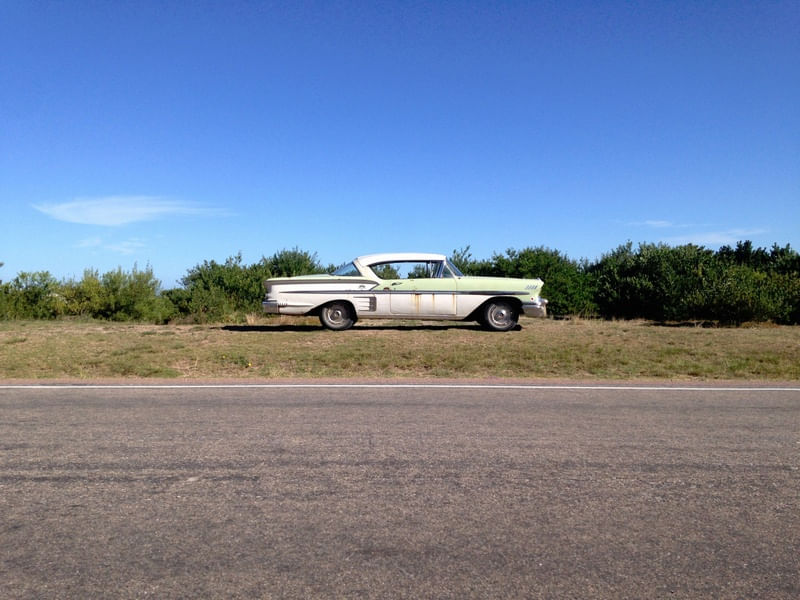 VINTAGE CAR 3