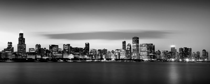 CHICAGO LANDSCAPE AT NIGHT